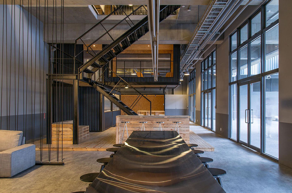 寫字樓裝修能建夾層么？搭建時(shí)需要注意