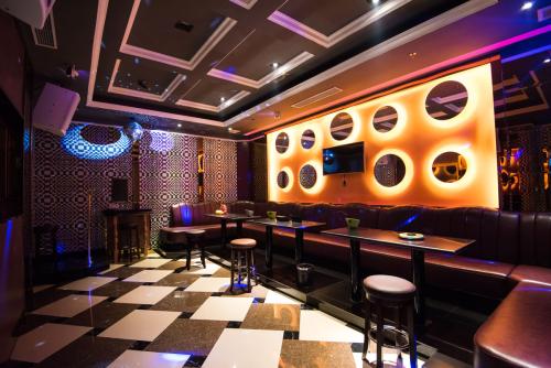 ktv裝修墻面隔音材料材料用什么最好？