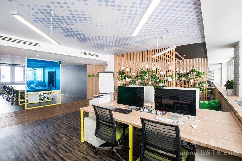 成都寫字樓辦公室裝修設(shè)計(jì)